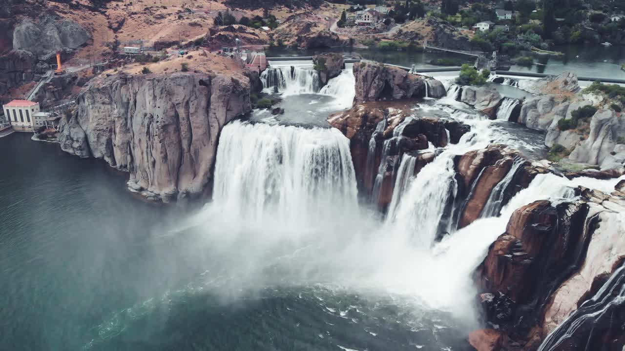 아이다호주 트윈폴스의 쇼쇼니 폭포 조감도