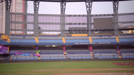 Leeres-Wankhede-Stadion,-180-Grad-Ansicht-In-Mumbai