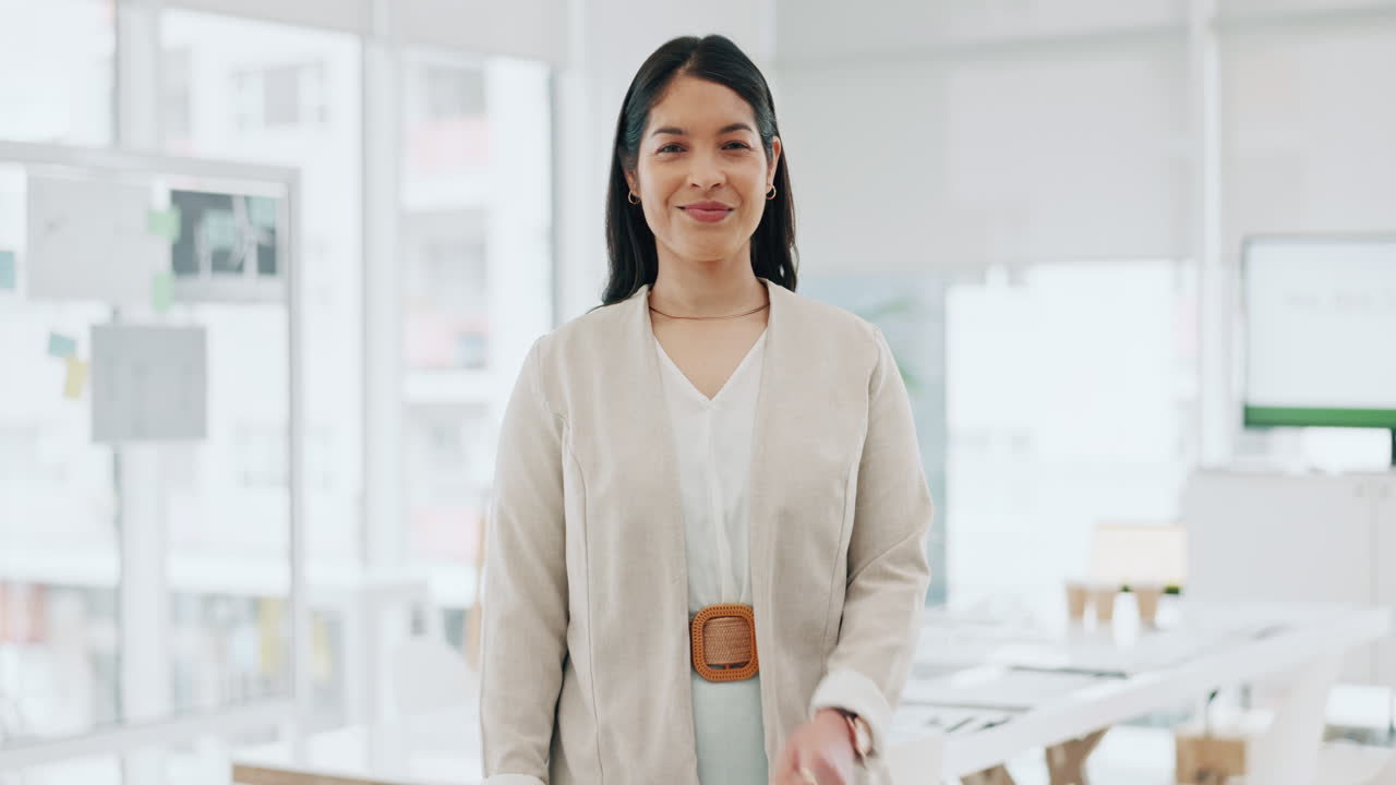 사업가 의 초상화, 사무실 에서 미소