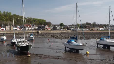 Charleston-Harbour-In-Fife-Schottland-An-Einem-Sonnigen-Frühlingstag