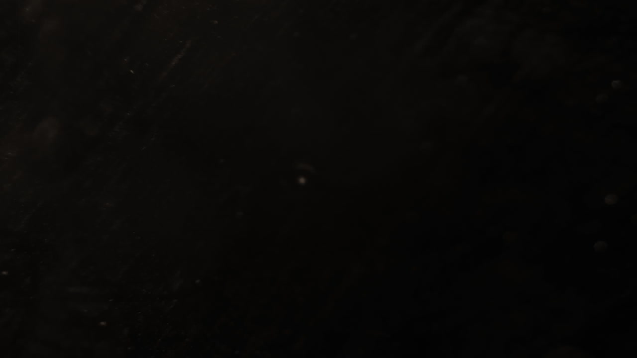 animación de túnel de neón con formas geométricas en un bucle hipnótico.