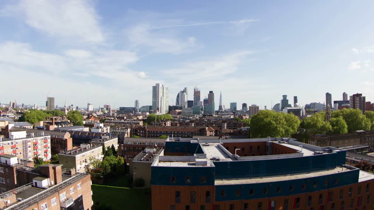 런던 시티 어안 00