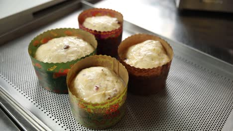 la preparación del pan de pascua (kulich)