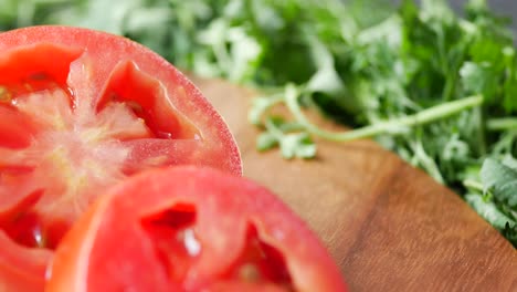 Fresh-tomato-with-water-drop-close-up-,