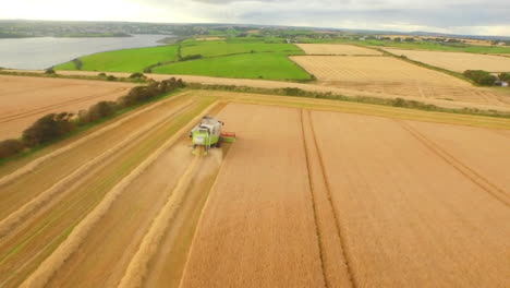 animation of combine harvester on field