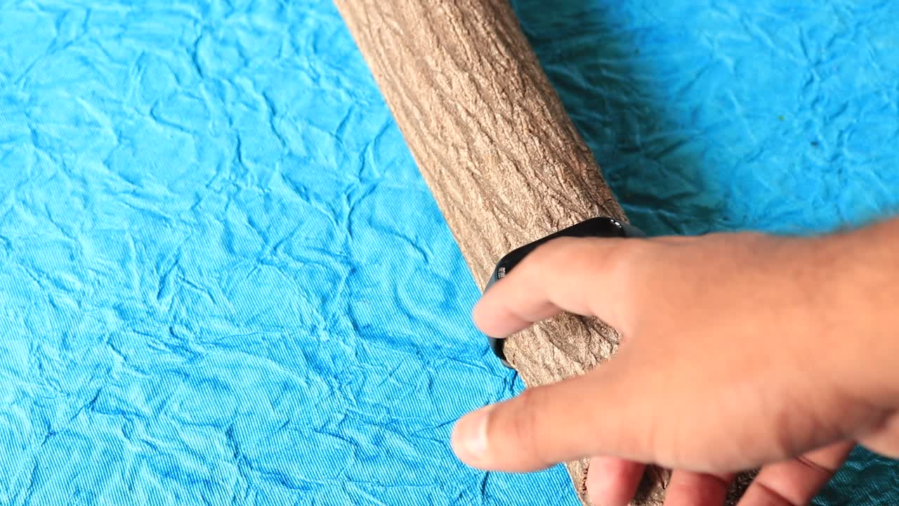 reloj inteligente, reloj de salud, rastreador de fitness aislado en fondo azul