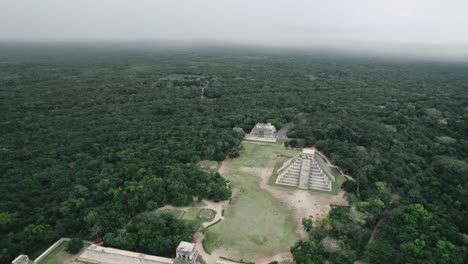 Drohne-Dschungel-Chichen-Itza-Dschungel-Luft-Tropen-Ruinen