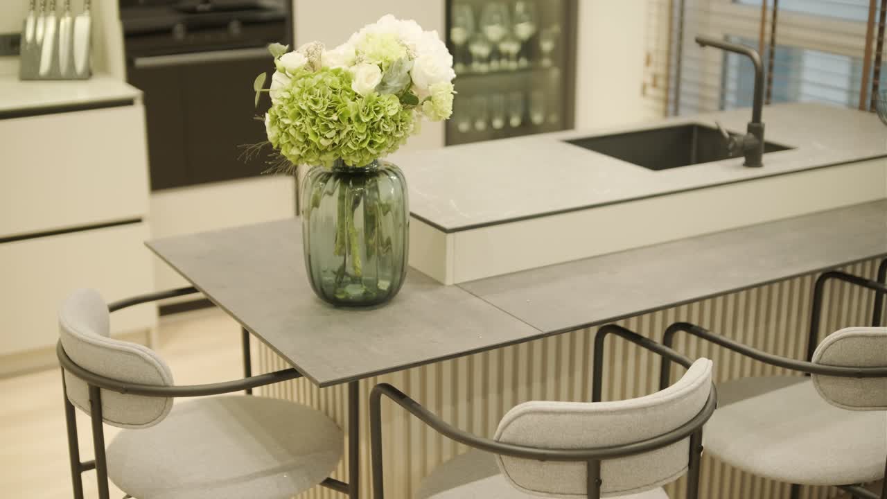 interior de apartamento minimalista con diseño limpio