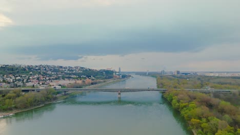 Early-morning-cityscape-of-Bratislava,-Slovakia