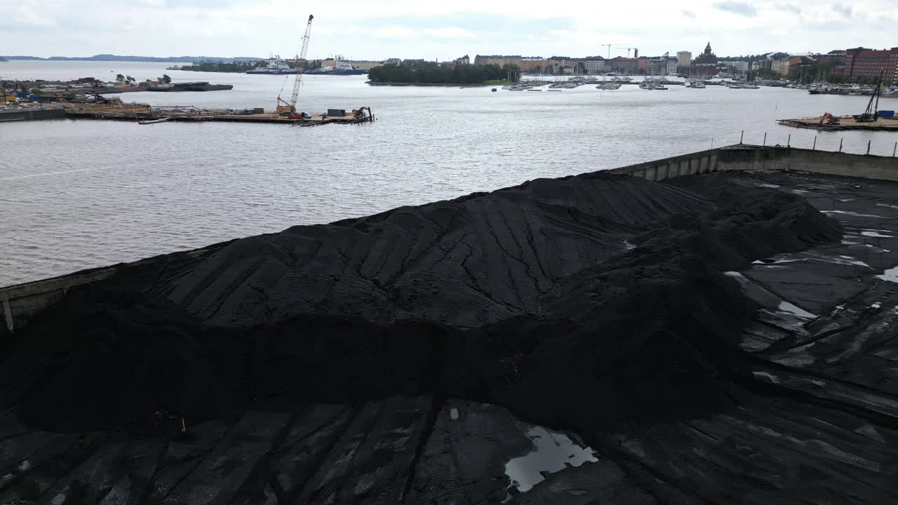 헬싱키 의 석탄 발전소 의 석탄  ⁇ 어리