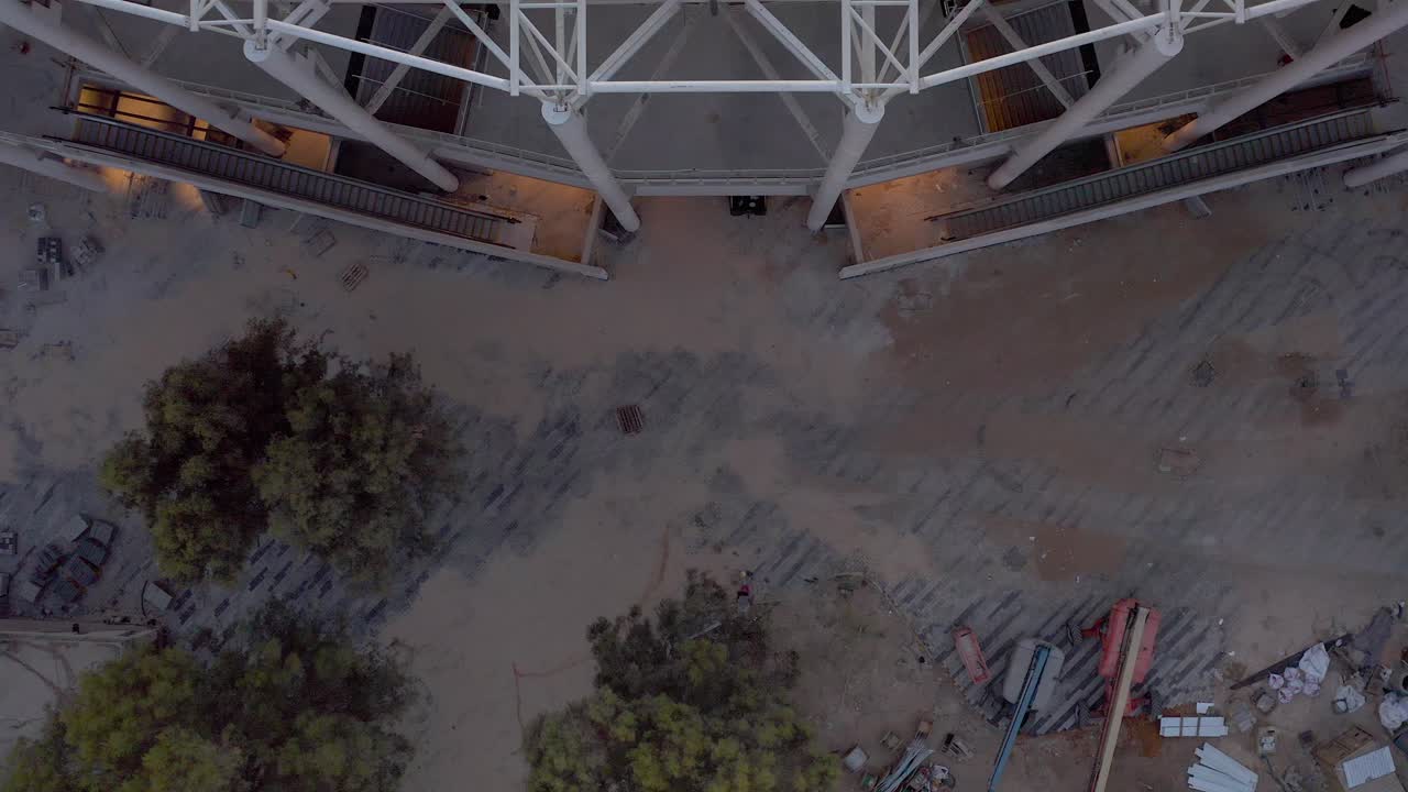 vista aérea de un estadio en construcción
