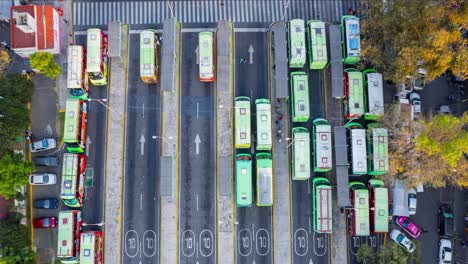 Estación-De-Autobuses-En-Timelapse-De-La-Ciudad-De-México