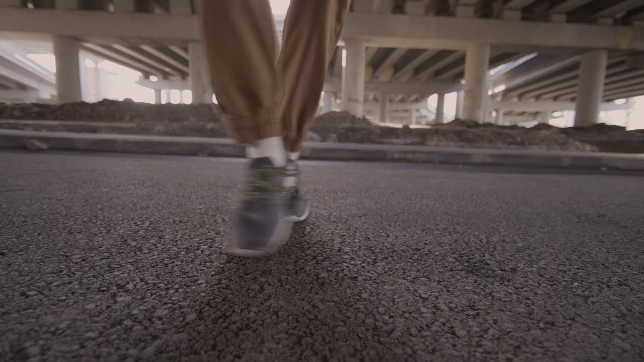 춤추는 젊은 남자