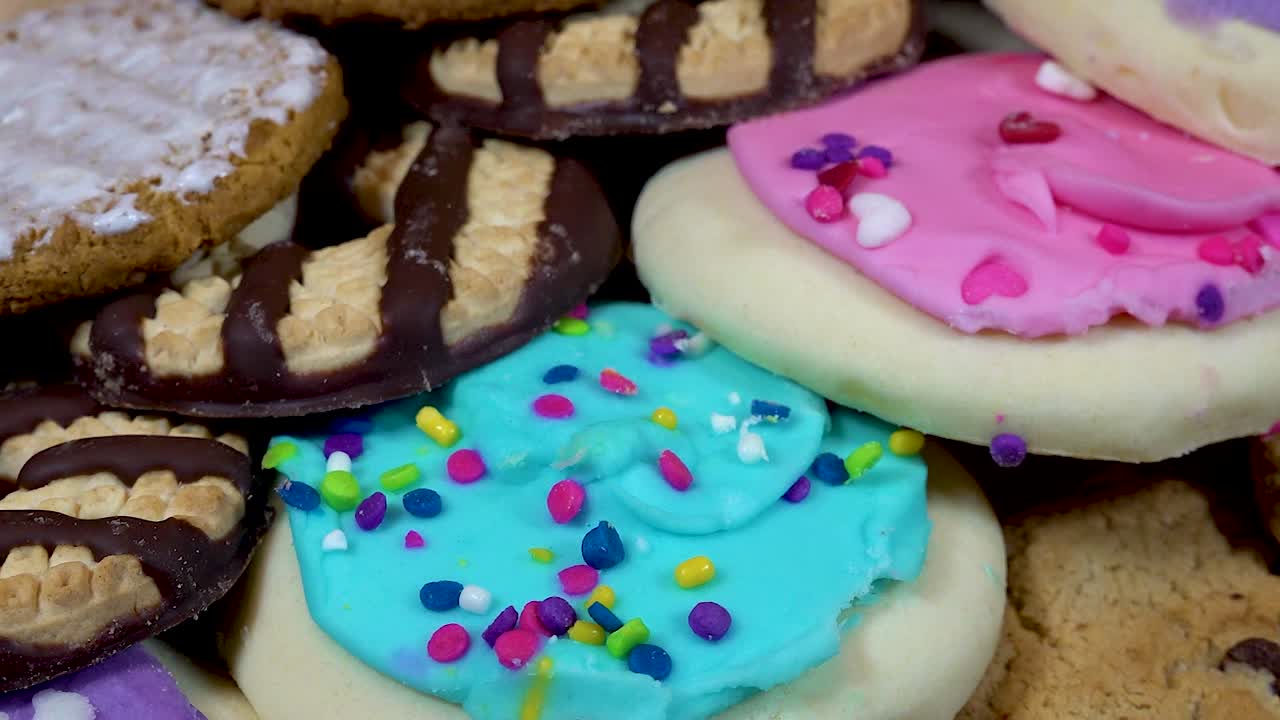 surtido de deliciosas galletas horneadas