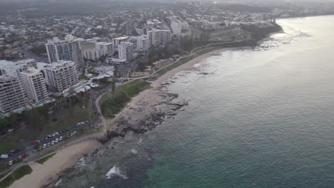 Hotels-And-Resort-Near-The-Mooloolaba-Foreshore-Reserve-In-Queensland,-Australia