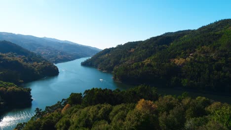 Increíble-Vista-Aérea-Del-Paisaje-Natural