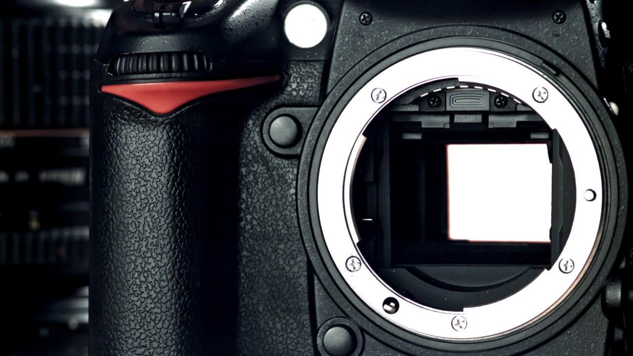 Close-Up of DSLR Camera Shutter Mechanism Opening and Closing