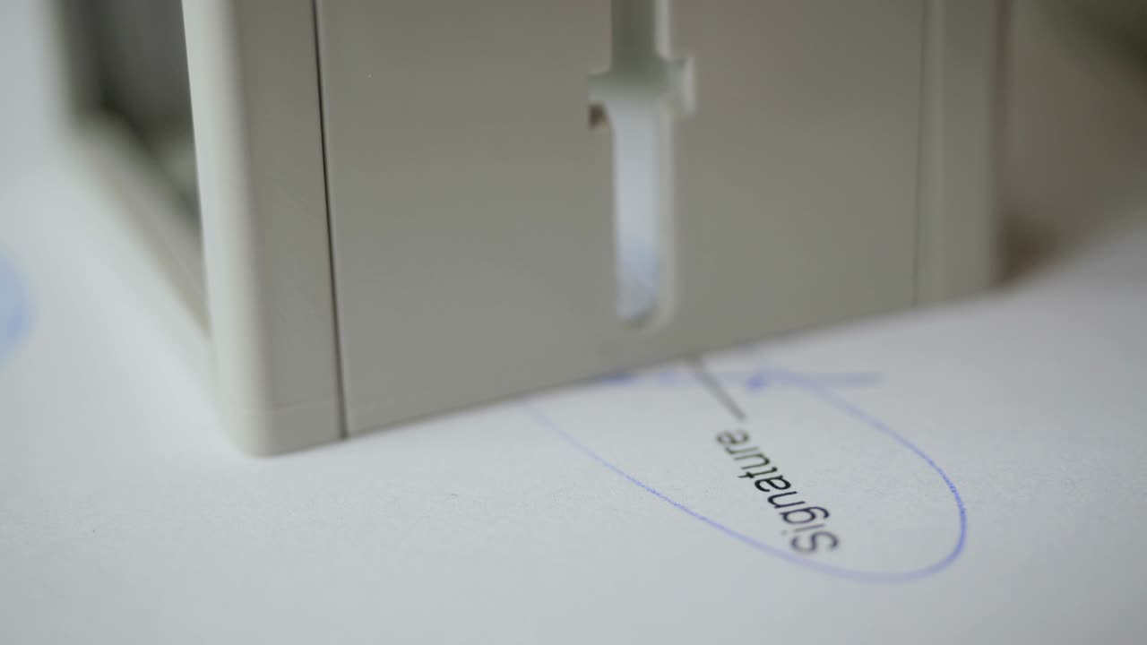 문서 표, 계약서 승인, 서류, 사무실에서 공인 공인인증서, 서류 인쇄 및 인쇄.