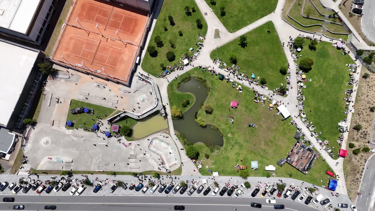 People on skatepark and citypark of Maia