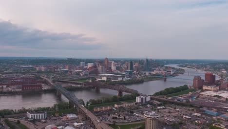 Hyperlapse-Der-Skyline-Der-Innenstadt-Von-Cincinnati