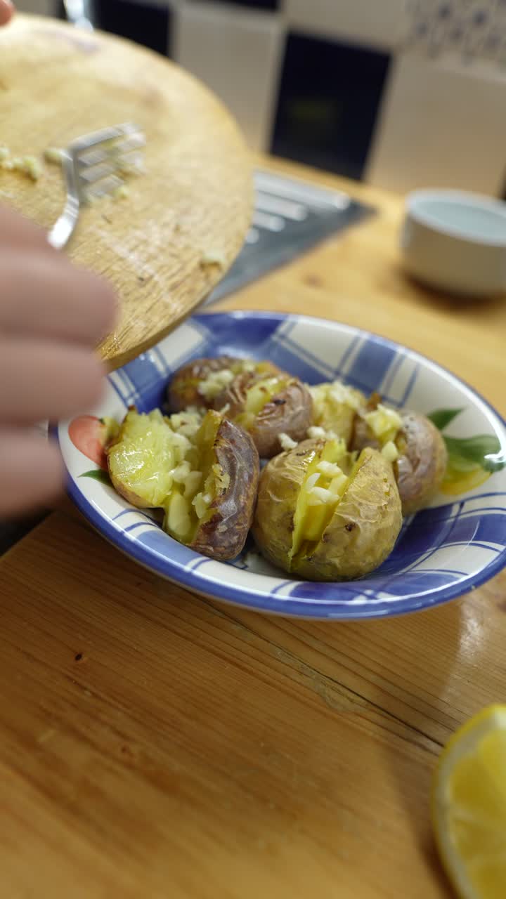 patatas de ajo asadas