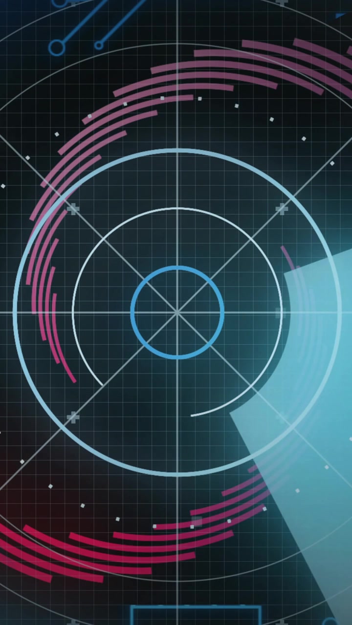 Animazione di scansione con circuito stampato di computer su linee rotanti su sfondo nero.