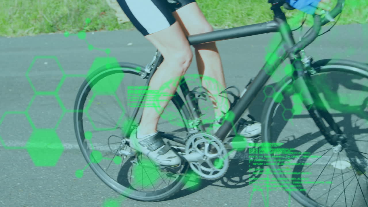 도로에서 자전거를 타는 백인 여성에 대한 화학 모델과 데이터 처리의 애니메이션