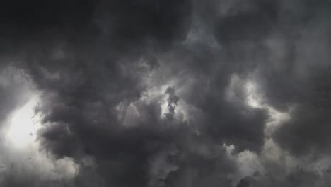 fondo de cielo tormentoso oscuro 4k