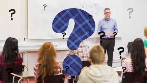 animación de signos de pregunta sobre diversos estudiantes en el aula