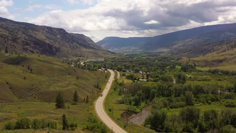 Lush-Greenery-of-Cariboo:-Highway-97-Near-Clinton,-BC