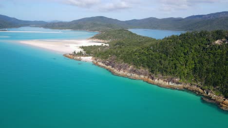 beautiful hill inlet lookout at the tip of whitehaven beach in queensland, australia during low tide