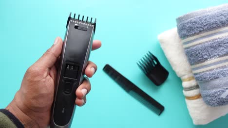 handheld hair clipper with accessories