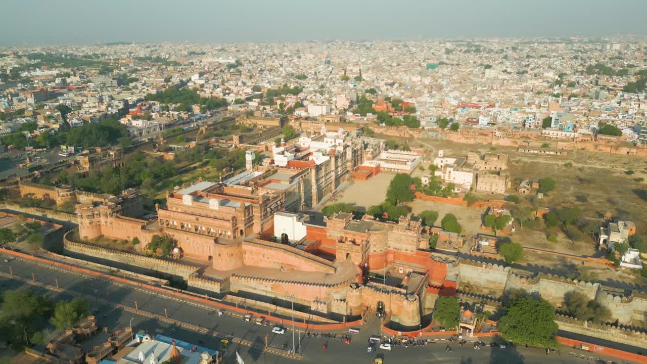 vista aérea del fuerte de junagarh este es uno de los lugares más cuidados para visitar en bikaner