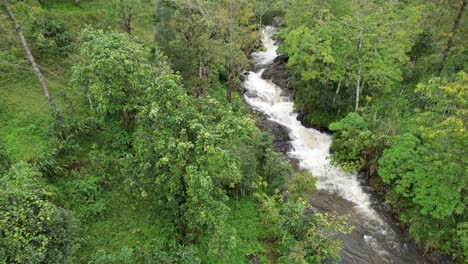 Side-by-side-Mware-River-in-Materuni,-Tanzania