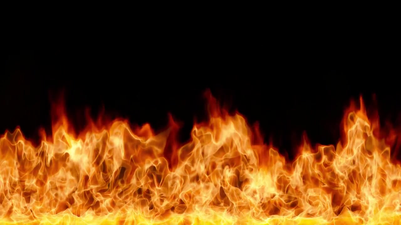 Stigende flammer i slowmotion, uendelig loop ildanimation på sort baggrund