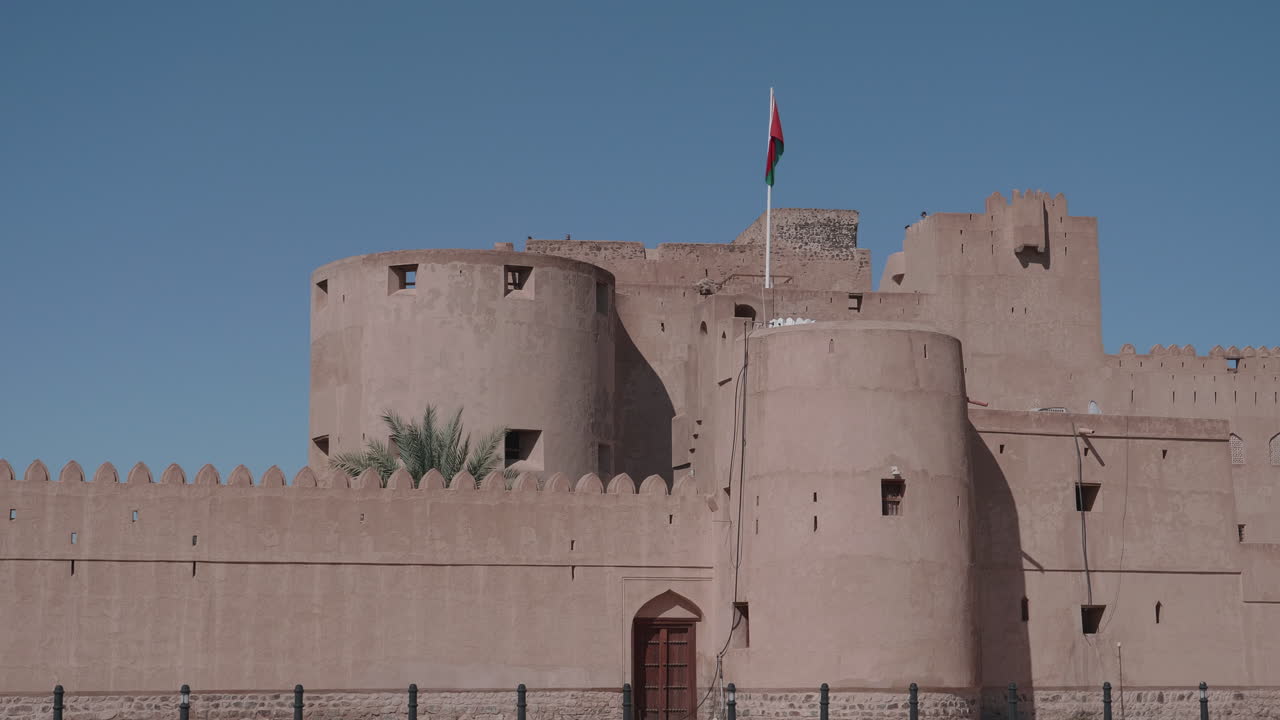 el castillo perdido de jibree en oman