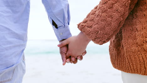 closeup, couple holding hands