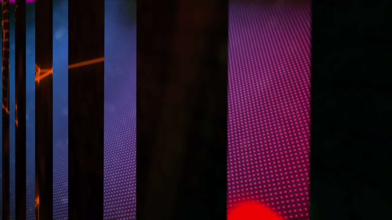 animación de formas en movimiento sobre fondo negro