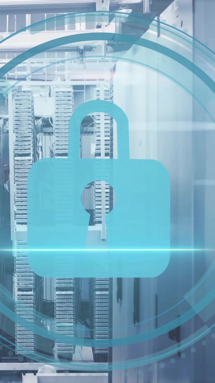 Animazione di icona di lucchetto e elaborazione dati digitali su server di computer