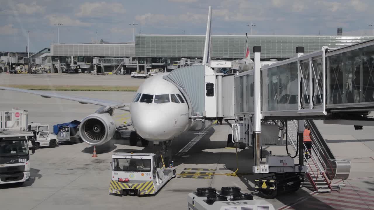 aerolíneas airfrance en el aeropuerto de parís