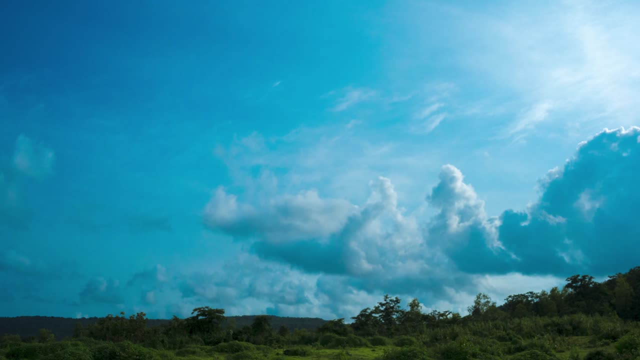 moning 구름 빛에서 왼쪽 timelaps