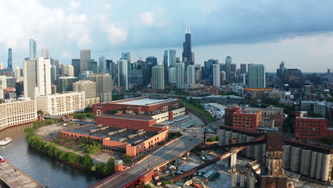 Willis-Tower-Und-Die-Skyline-Von-Chicago