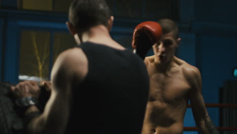 sesión de entrenamiento de boxeo