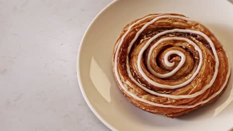 delicious cinnamon roll