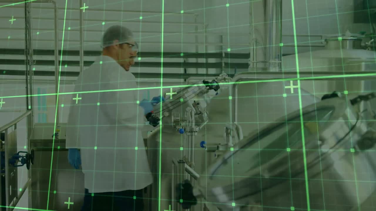 animación del patrón de cuadrícula, científico caucásico anotando la temperatura de los contenedores en el bloc de notas