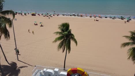 cartel de joão pessoa en el paseo marítimo de la ciudad