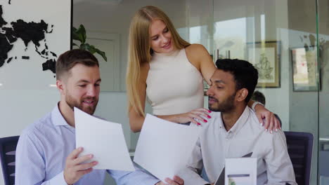 Man-working-in-a-travel-agency