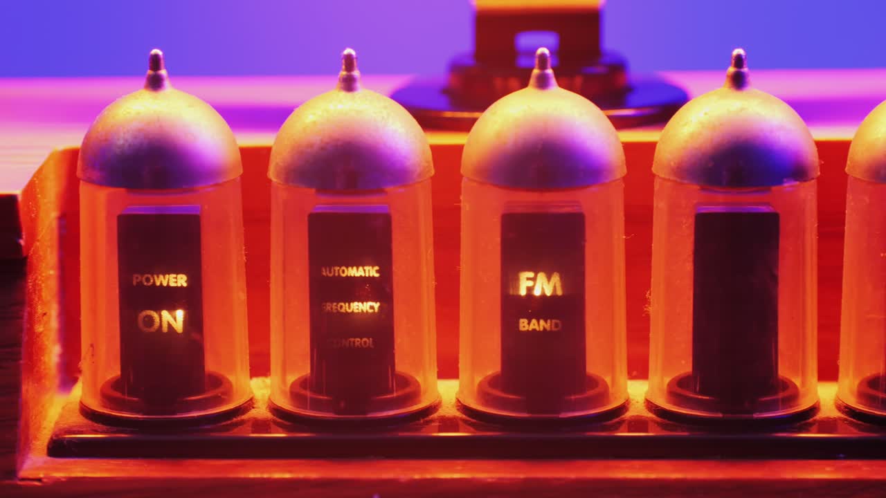 Old Retro AM FM Radio with tubes, Hand Changing stations , bulb vintage music player.