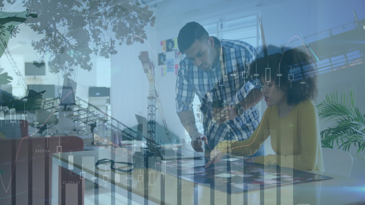 animación del procesamiento de datos financieros sobre diversas personas de negocios en la oficina y el paisaje urbano