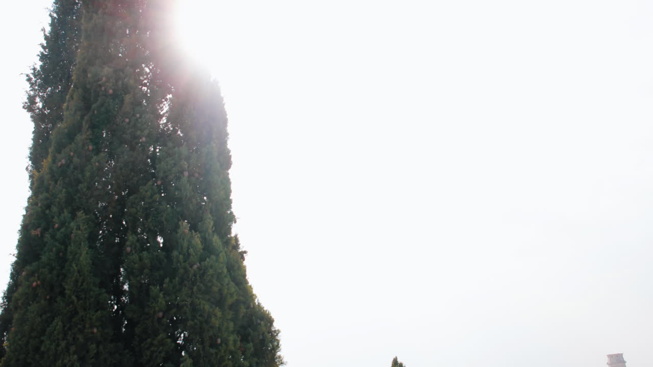 산 피에트로 성에서 본 이탈리아 베로나 풍경의 슬로우 모션 클립